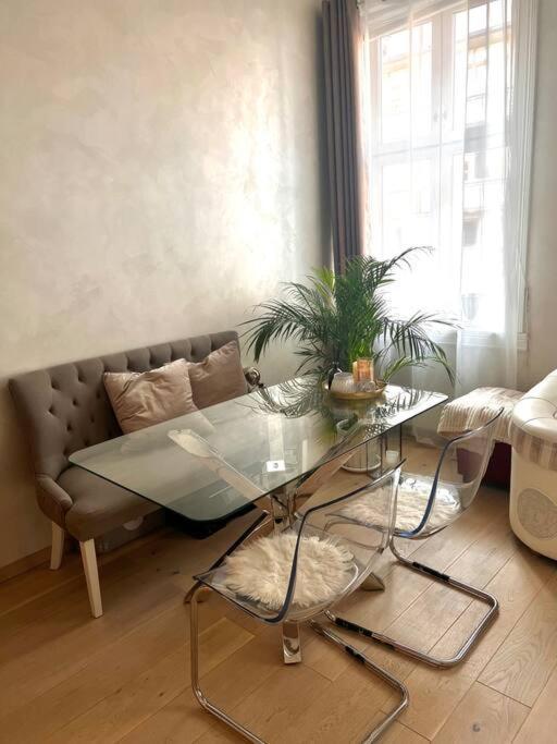 Royal Neighbourhood Elegant Flat In Central Oslo Esterno foto